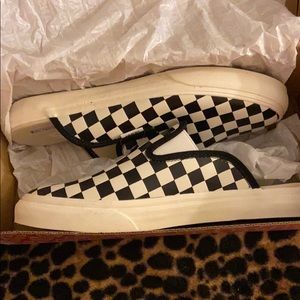 Vans mules men’s 7 women’s 8.5